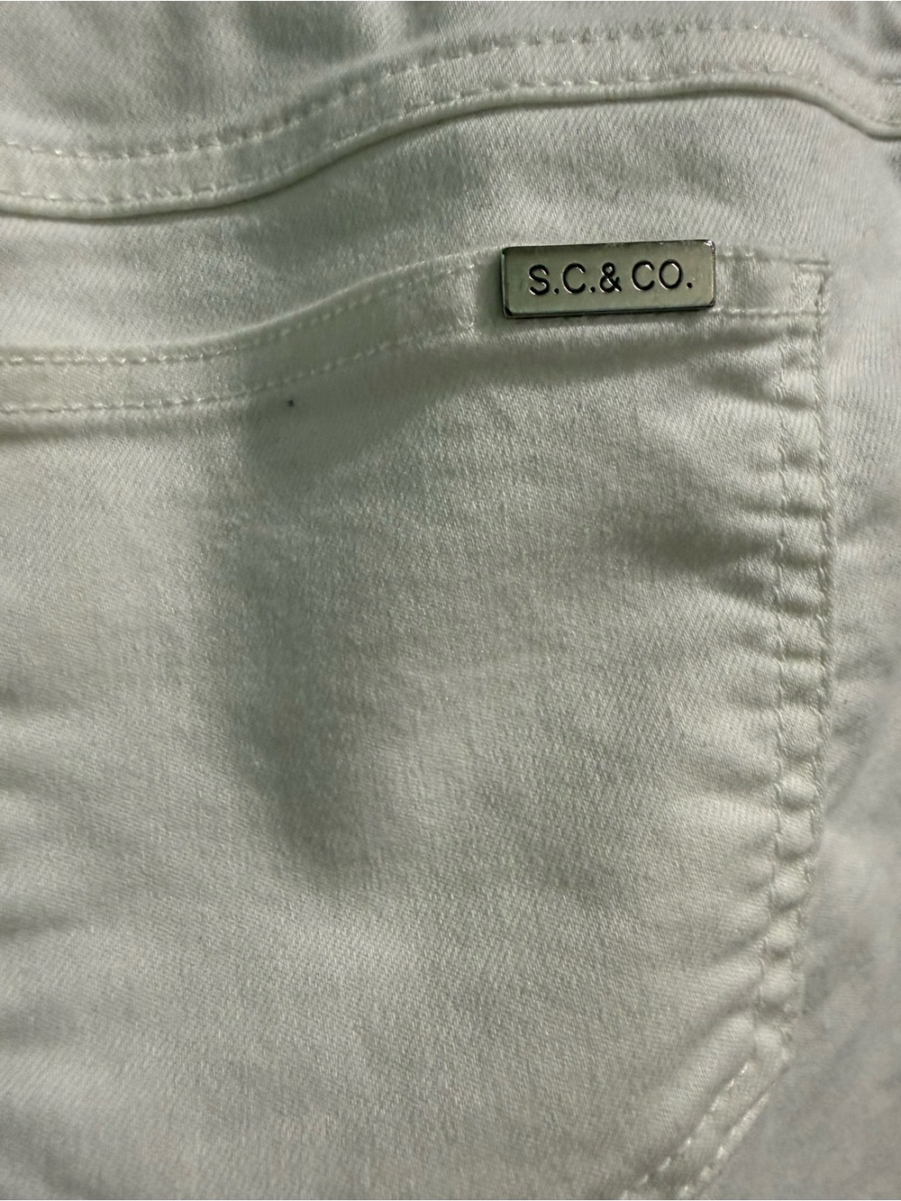 White Mini Skirt - Classic Pull-On Style - size L - Picture 8 of 11